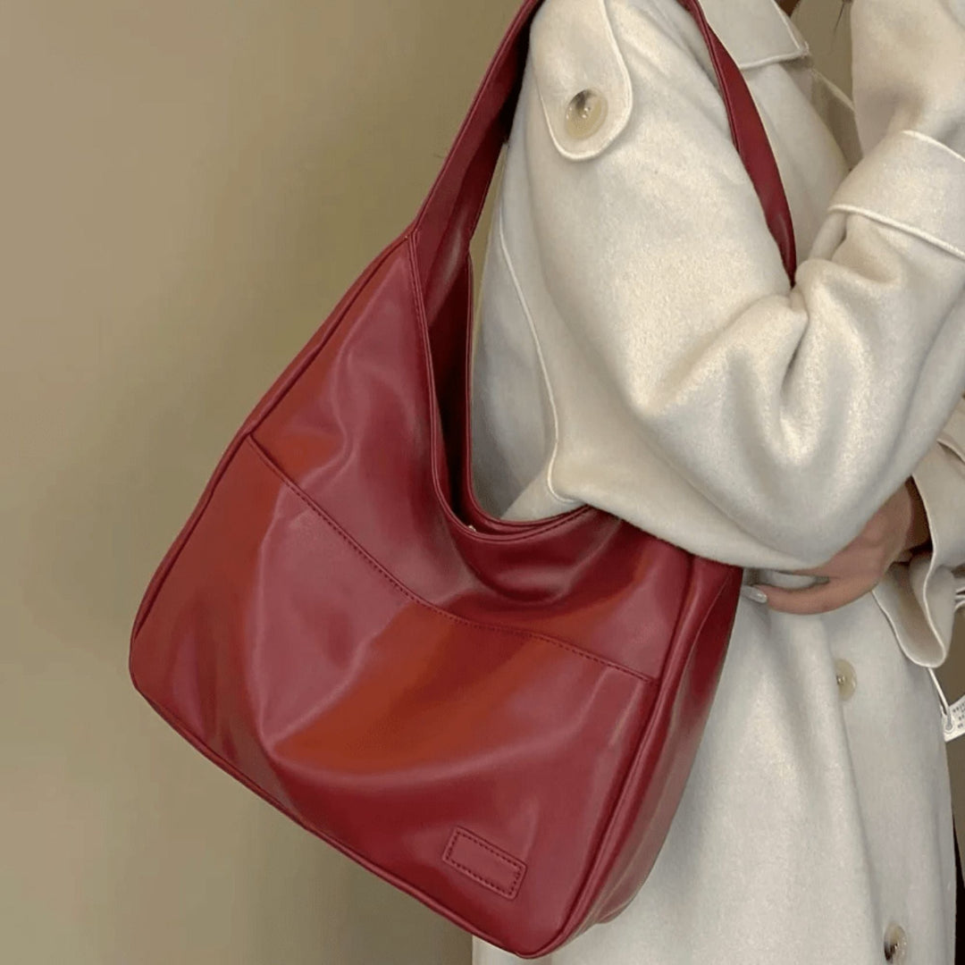 Gloria's Daily Luxury | Vintage Leather Bag