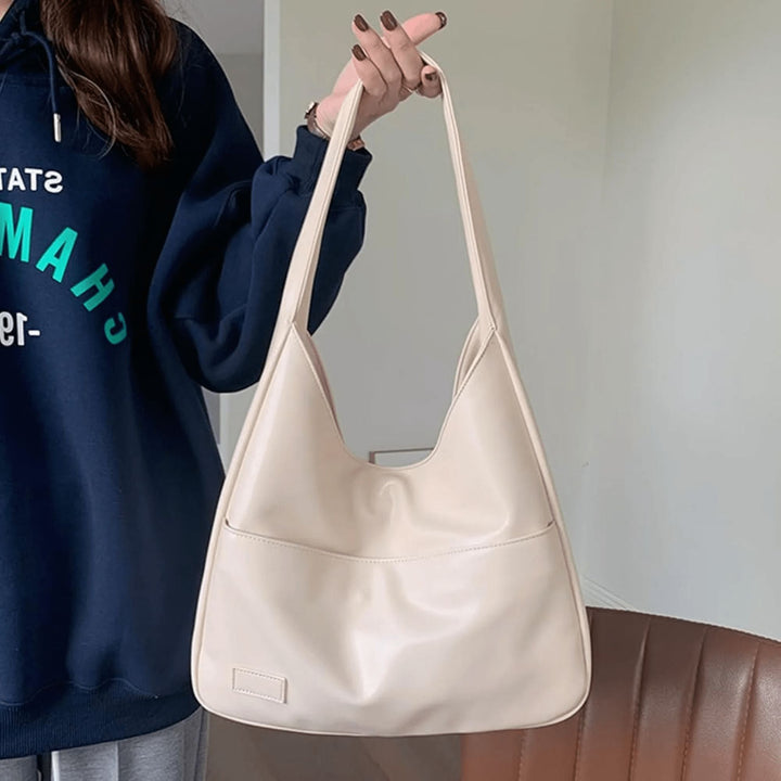 Gloria's Daily Luxury | Vintage Leather Bag