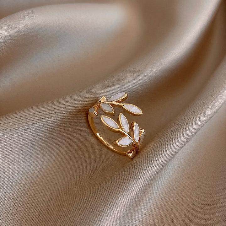 Millie™ - Elegant Leaf Ring