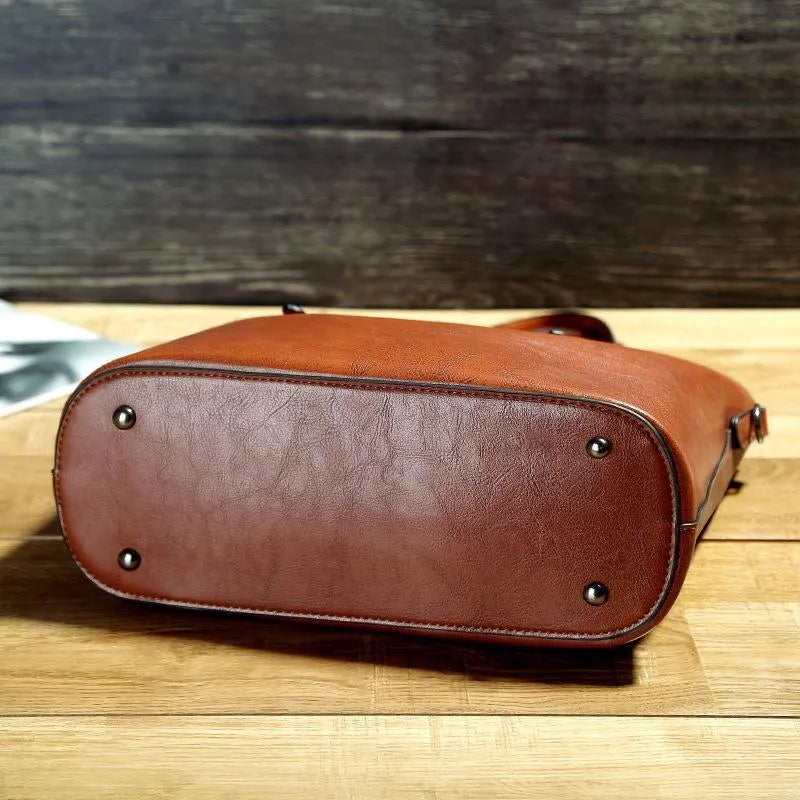 Vintage Charm | Leather Shoulder Bag
